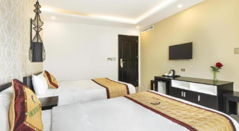 Hotel J&b & 4*