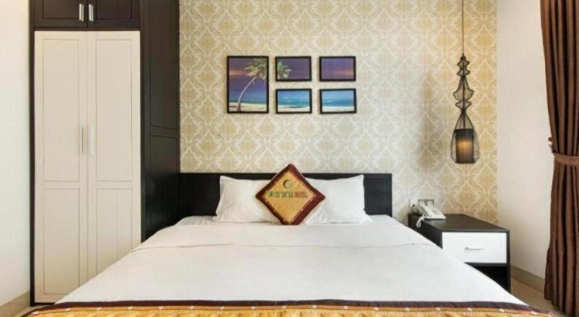 J&b & Khách sạn 4*
