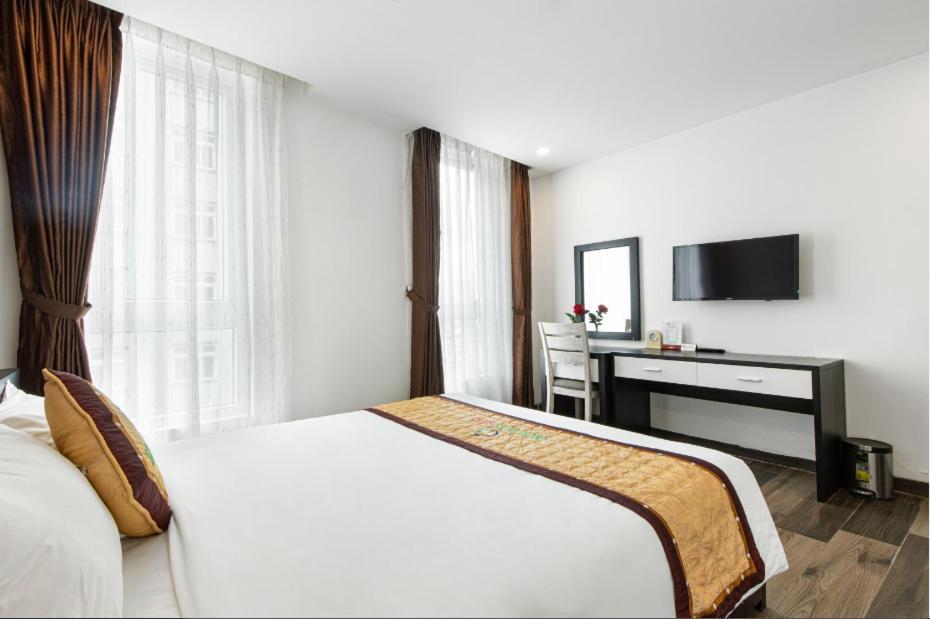 Hotel J&b & 4*