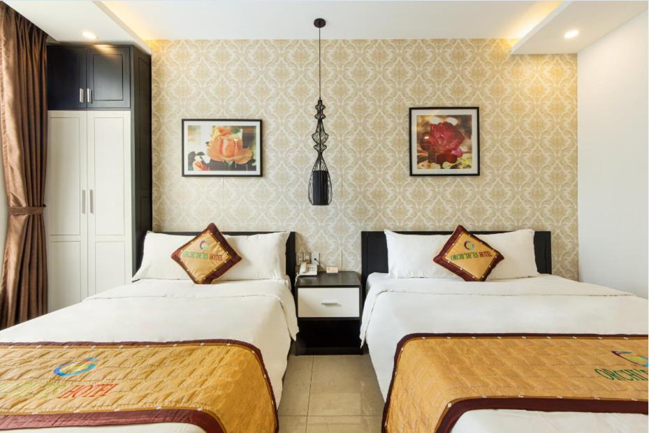 Hotel J&b & 4*