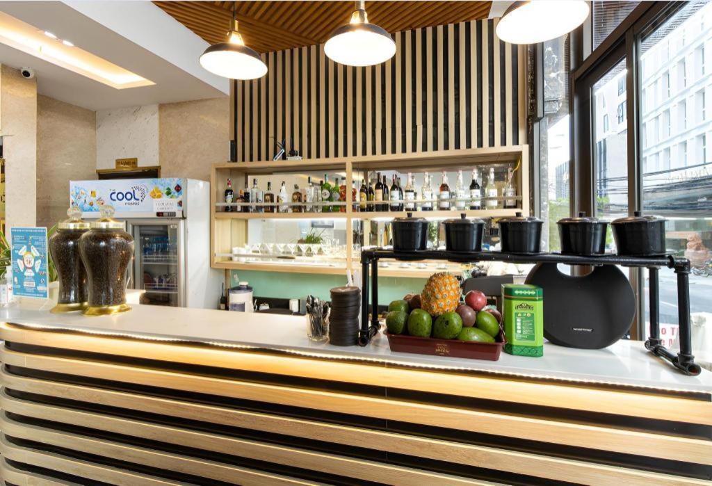 Hotel J&b & 4*